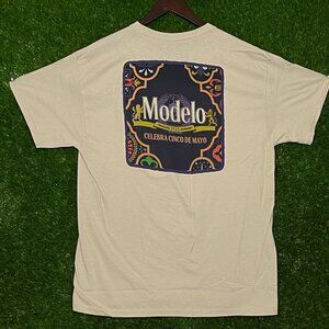 Modelo Graphic T-shirt size Large